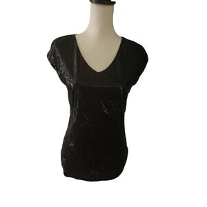The Limited Size Small  V-Neck Black Short sleeve